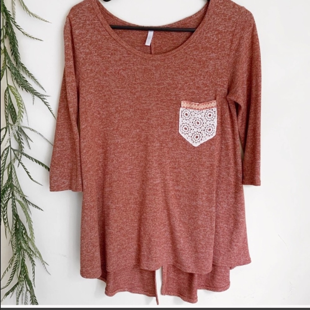 PinkBlush• Maternity long sleeve top